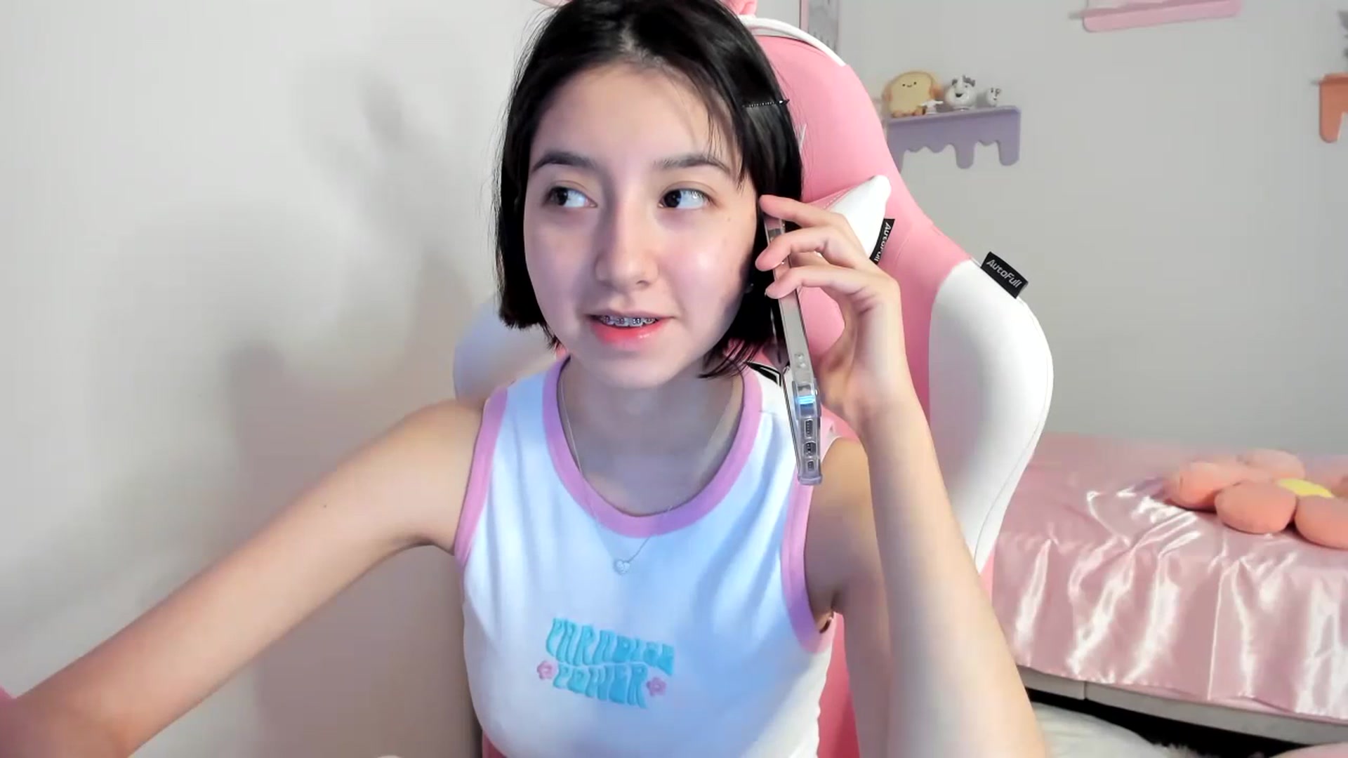 Gallery image thumbnail from Cherrycute666's myfreecams stream on, 07/21/2023, 24:06 image 11 of 20