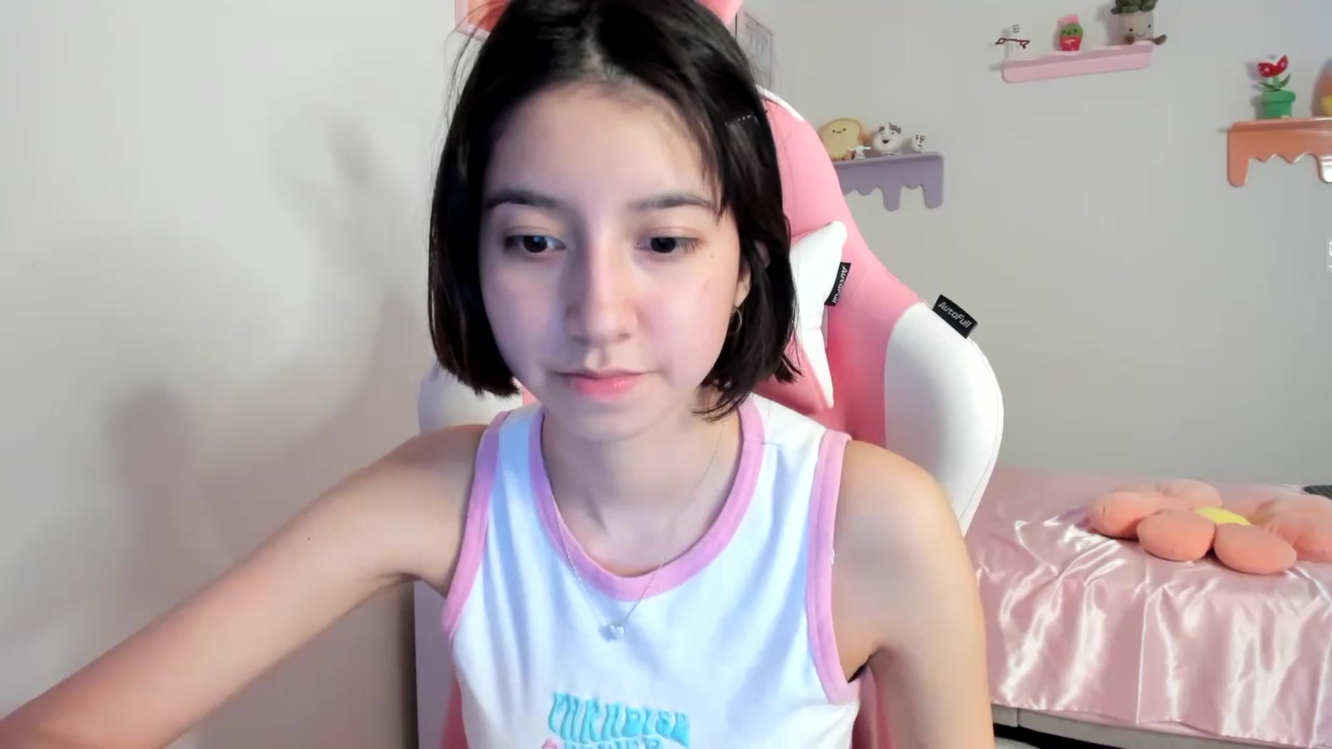 Gallery image thumbnail from Cherrycute666's myfreecams stream on, 07/21/2023, 01:05 image 7 of 20