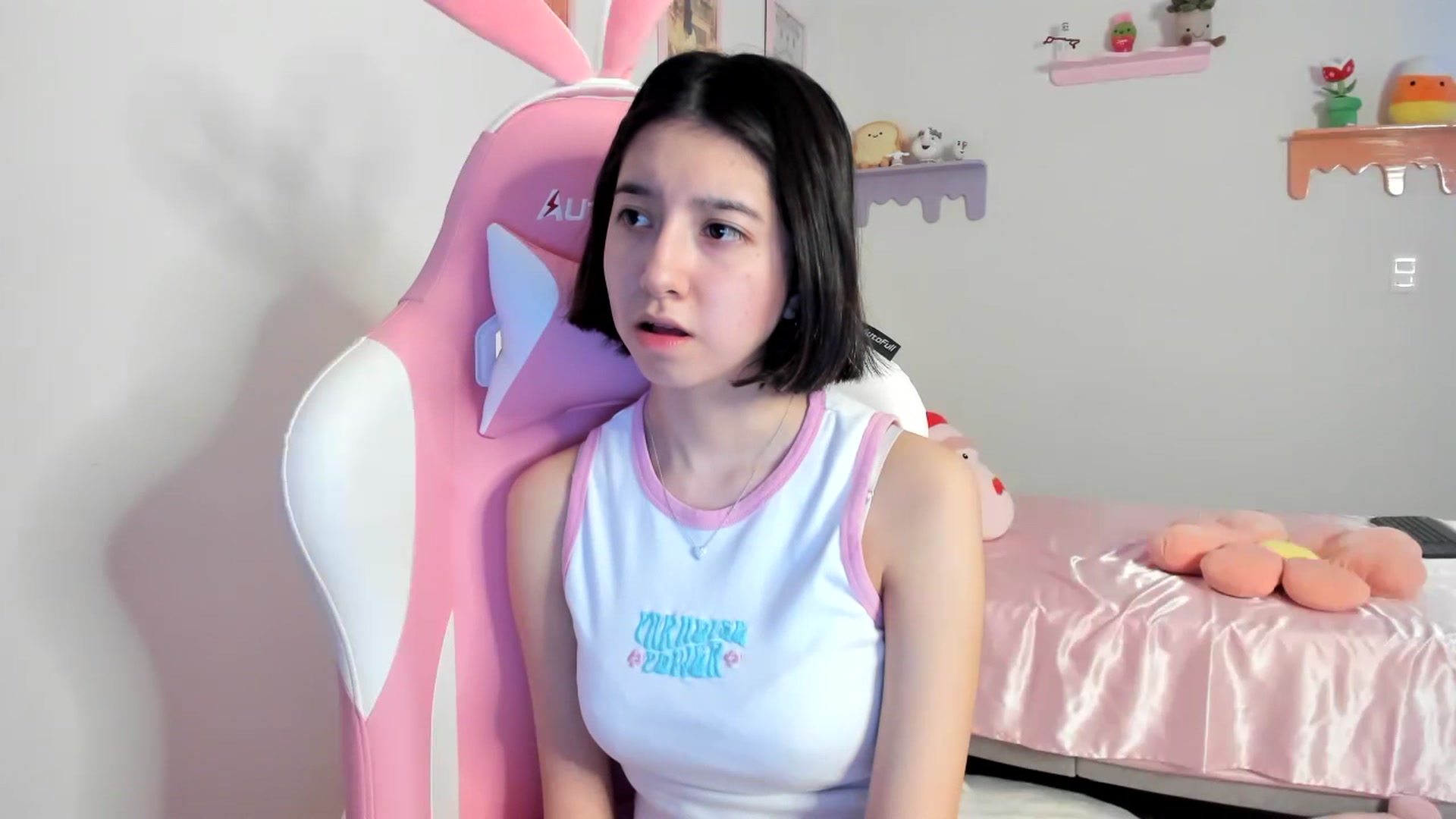 Gallery image thumbnail from Cherrycute666's myfreecams stream on, 07/21/2023, 02:01 image 12 of 20