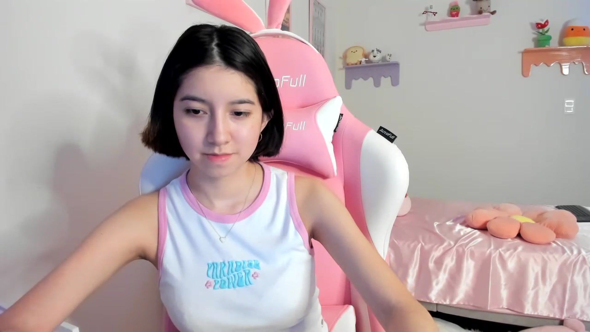 Gallery image thumbnail from Cherrycute666's myfreecams stream on, 07/21/2023, 02:01 image 9 of 20