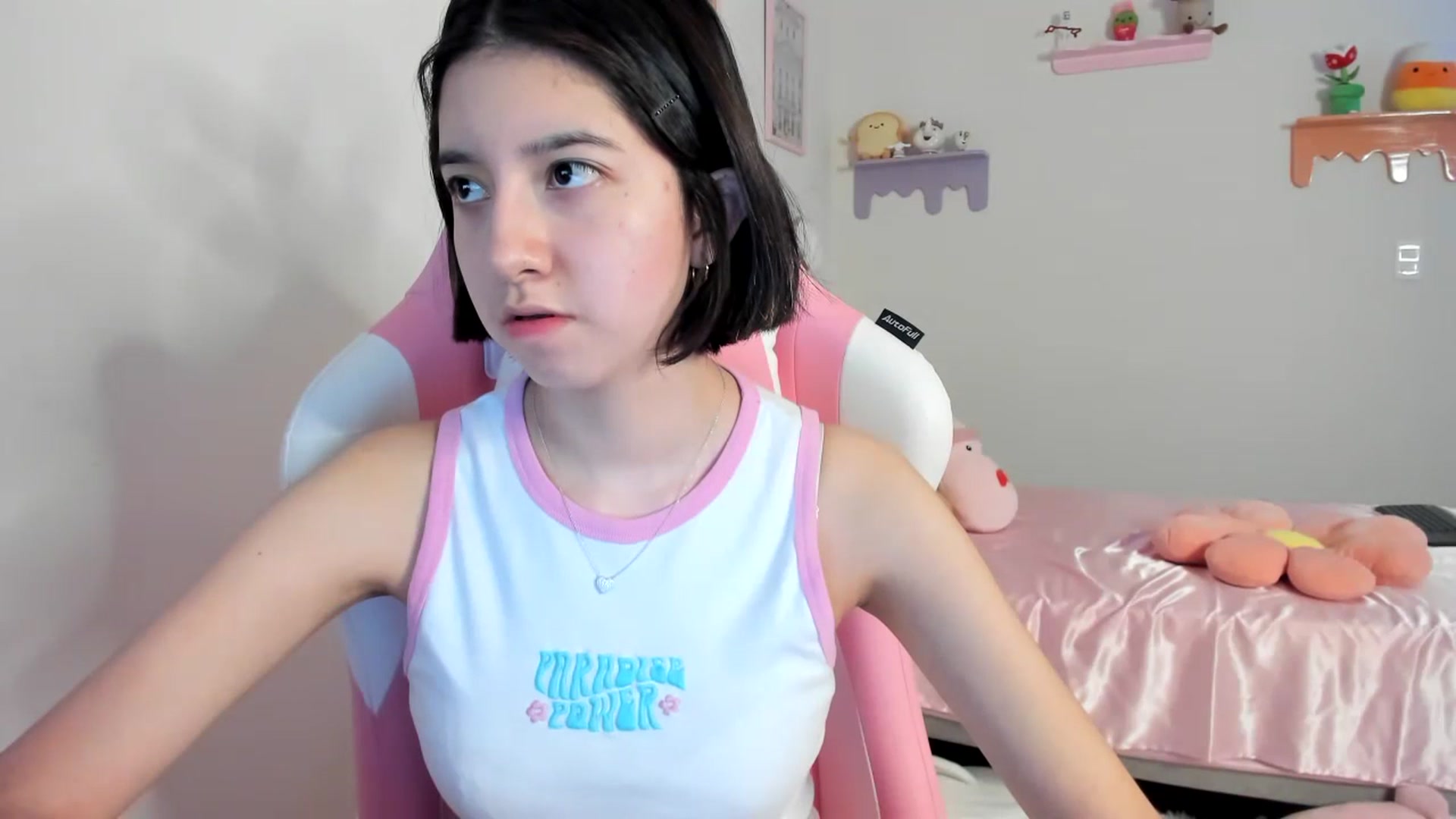 Gallery image thumbnail from Cherrycute666's myfreecams stream on, 07/21/2023, 02:01 image 14 of 20