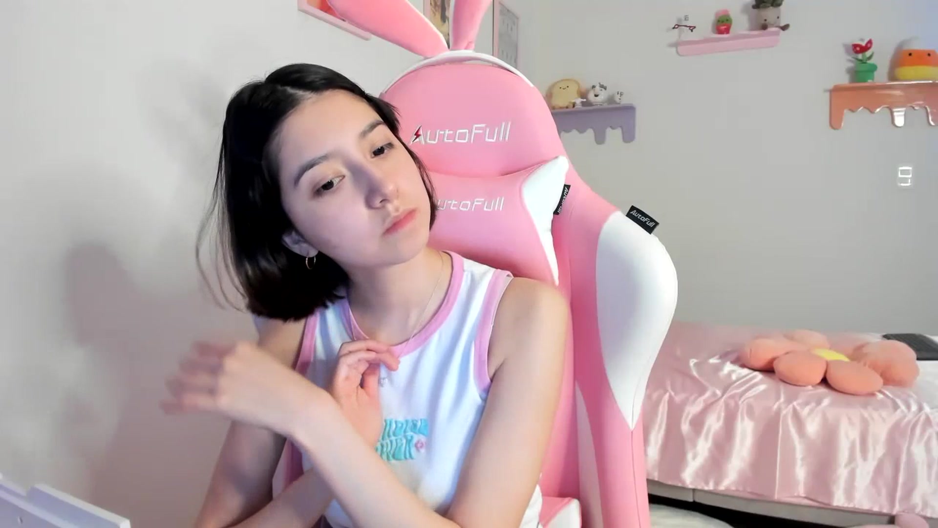 Gallery image thumbnail from Cherrycute666's myfreecams stream on, 07/21/2023, 02:01 image 7 of 20