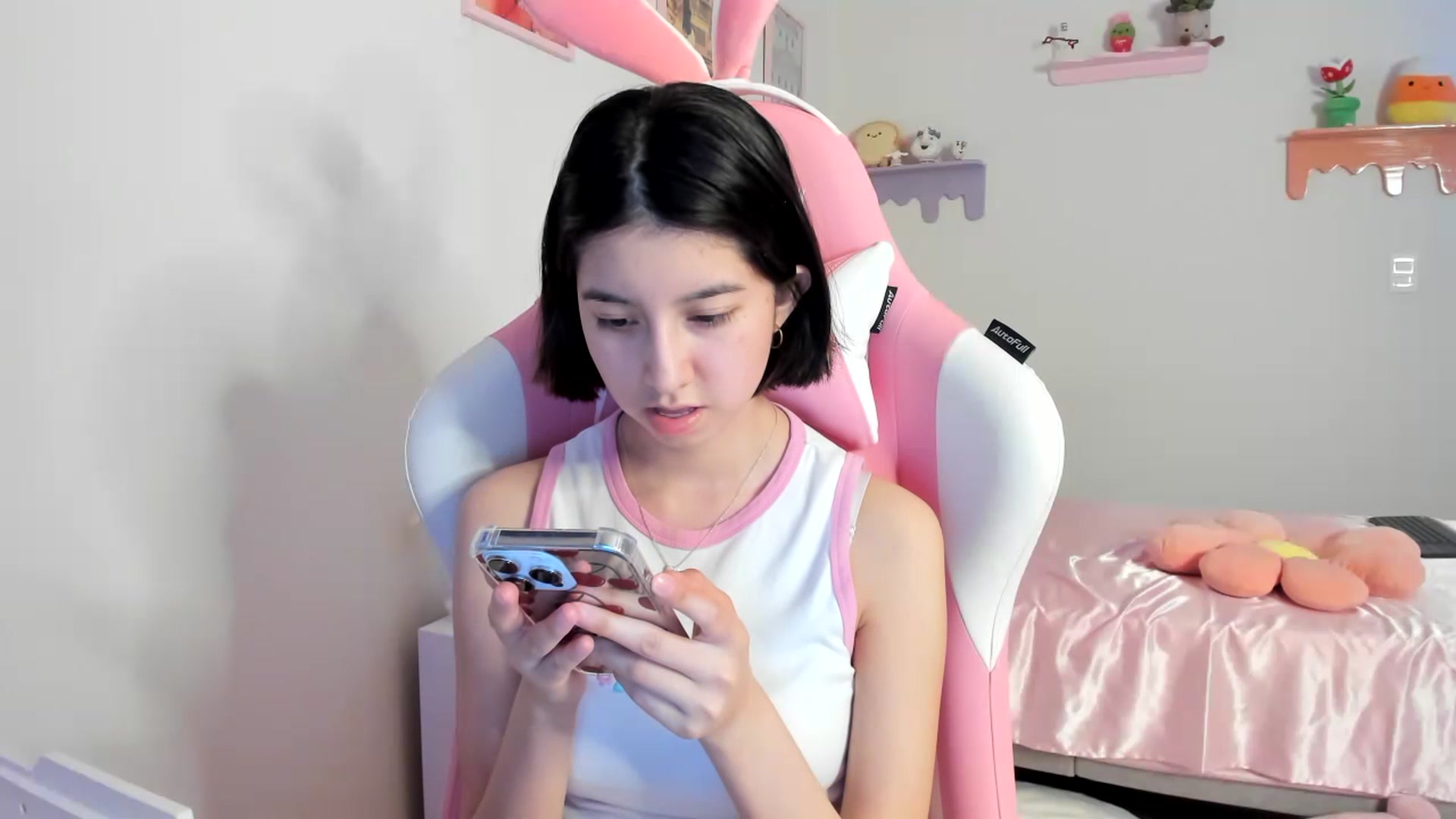 Gallery image thumbnail from Cherrycute666's myfreecams stream on, 07/21/2023, 02:01 image 8 of 20