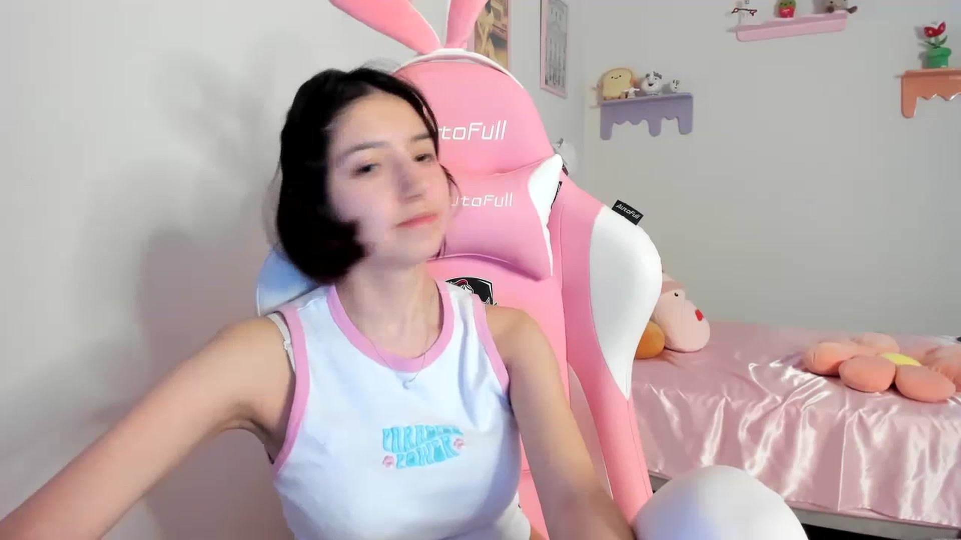 Gallery image thumbnail from Cherrycute666's myfreecams stream on, 07/21/2023, 02:01 image 3 of 20
