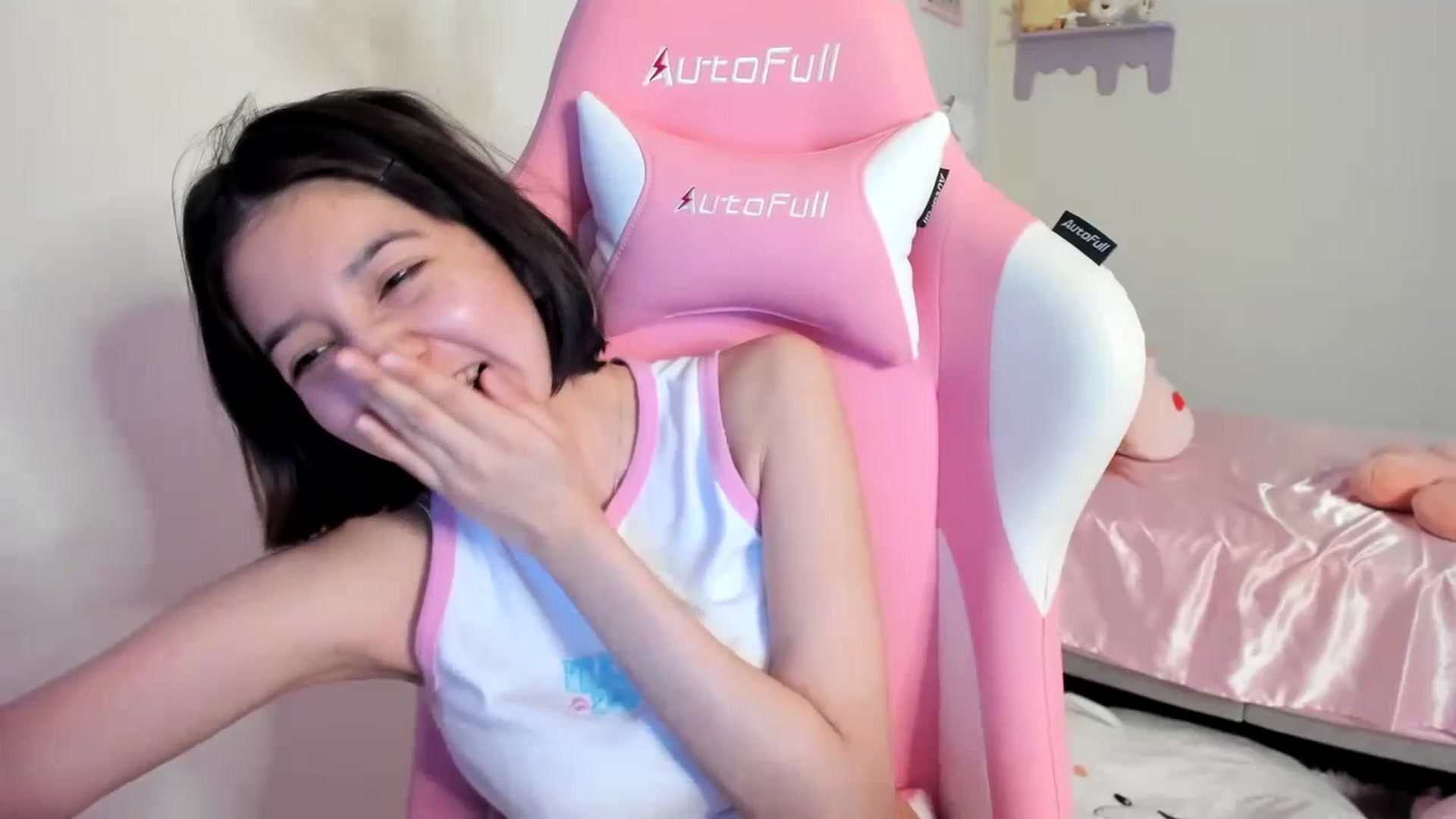 Gallery image thumbnail from Cherrycute666's myfreecams stream on, 07/21/2023, 03:30 image 6 of 20