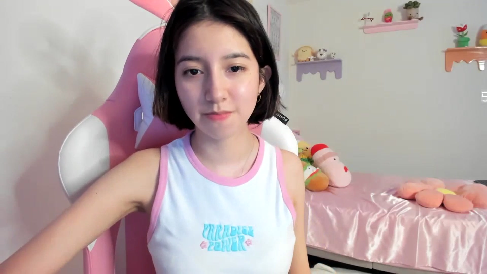 Gallery image thumbnail from Cherrycute666's myfreecams stream on, 07/21/2023, 03:30 image 2 of 20