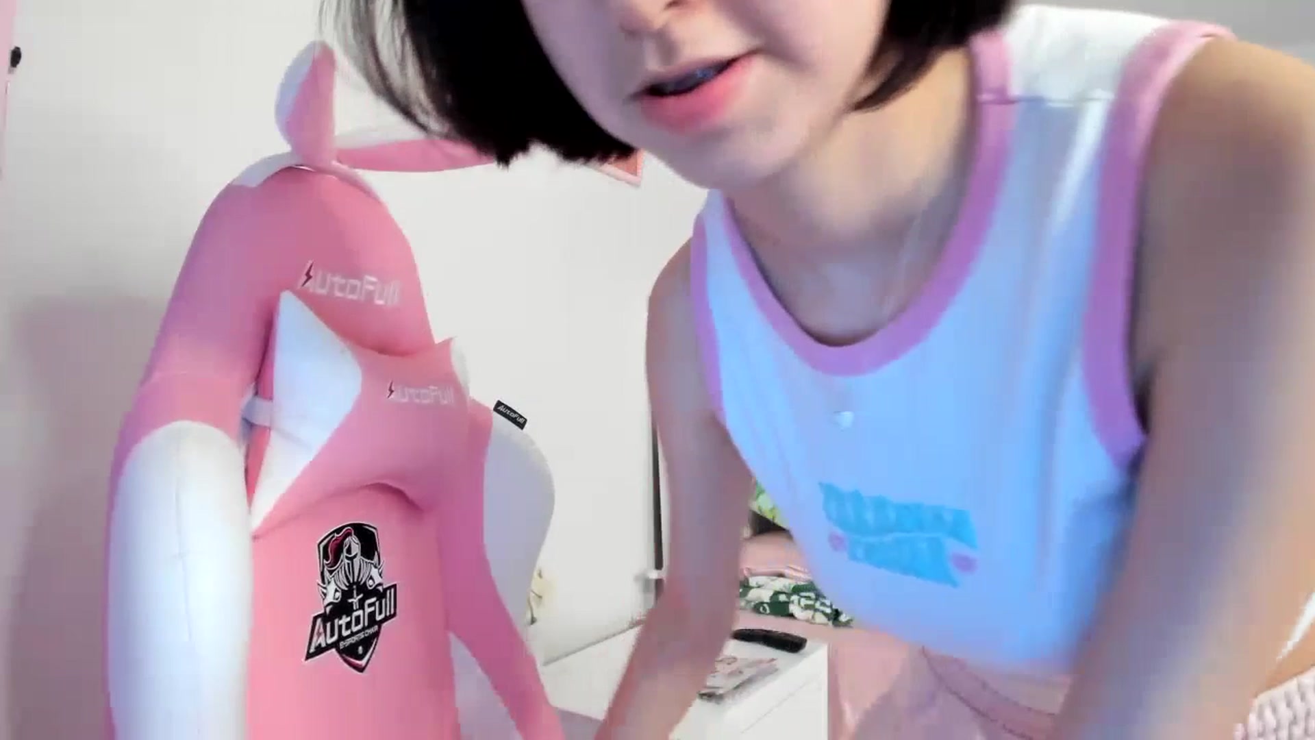 Gallery image thumbnail from Cherrycute666's myfreecams stream on, 07/21/2023, 05:34 image 4 of 20
