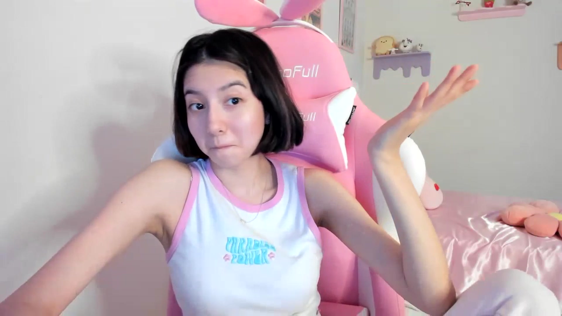 Gallery image thumbnail from Cherrycute666's myfreecams stream on, 07/21/2023, 05:34 image 2 of 20