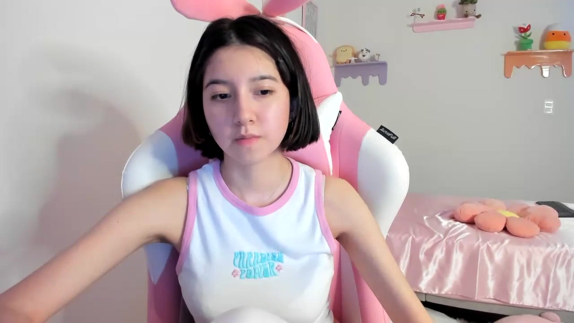 Gallery image thumbnail from Cherrycute666's myfreecams stream on, 07/21/2023, 07:24 image 14 of 20