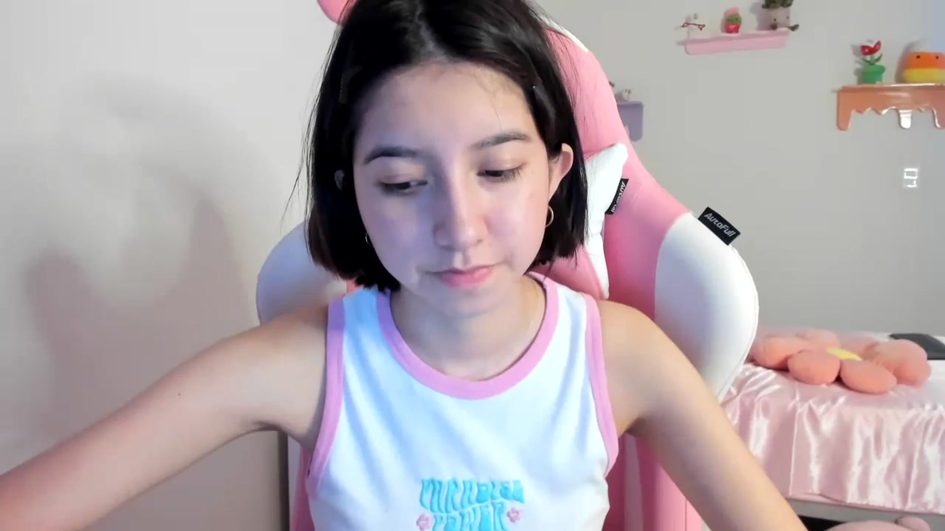 Gallery image thumbnail from Cherrycute666's myfreecams stream on, 07/21/2023, 07:24 image 11 of 20