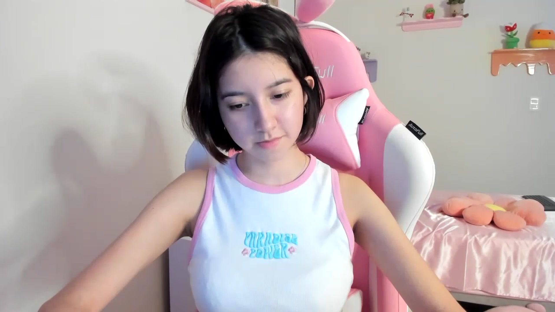 Gallery image thumbnail from Cherrycute666's myfreecams stream on, 07/21/2023, 07:24 image 7 of 20