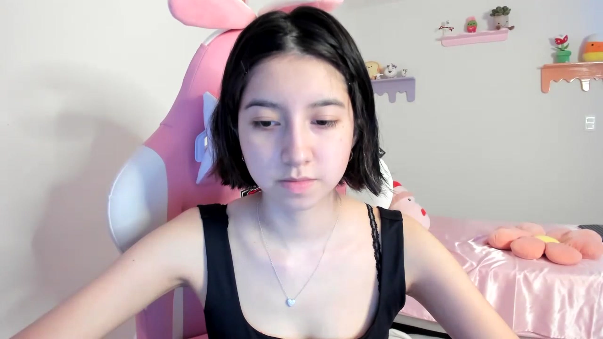 Gallery image thumbnail from Cherrycute666's myfreecams stream on, 07/21/2023, 09:01 image 11 of 20