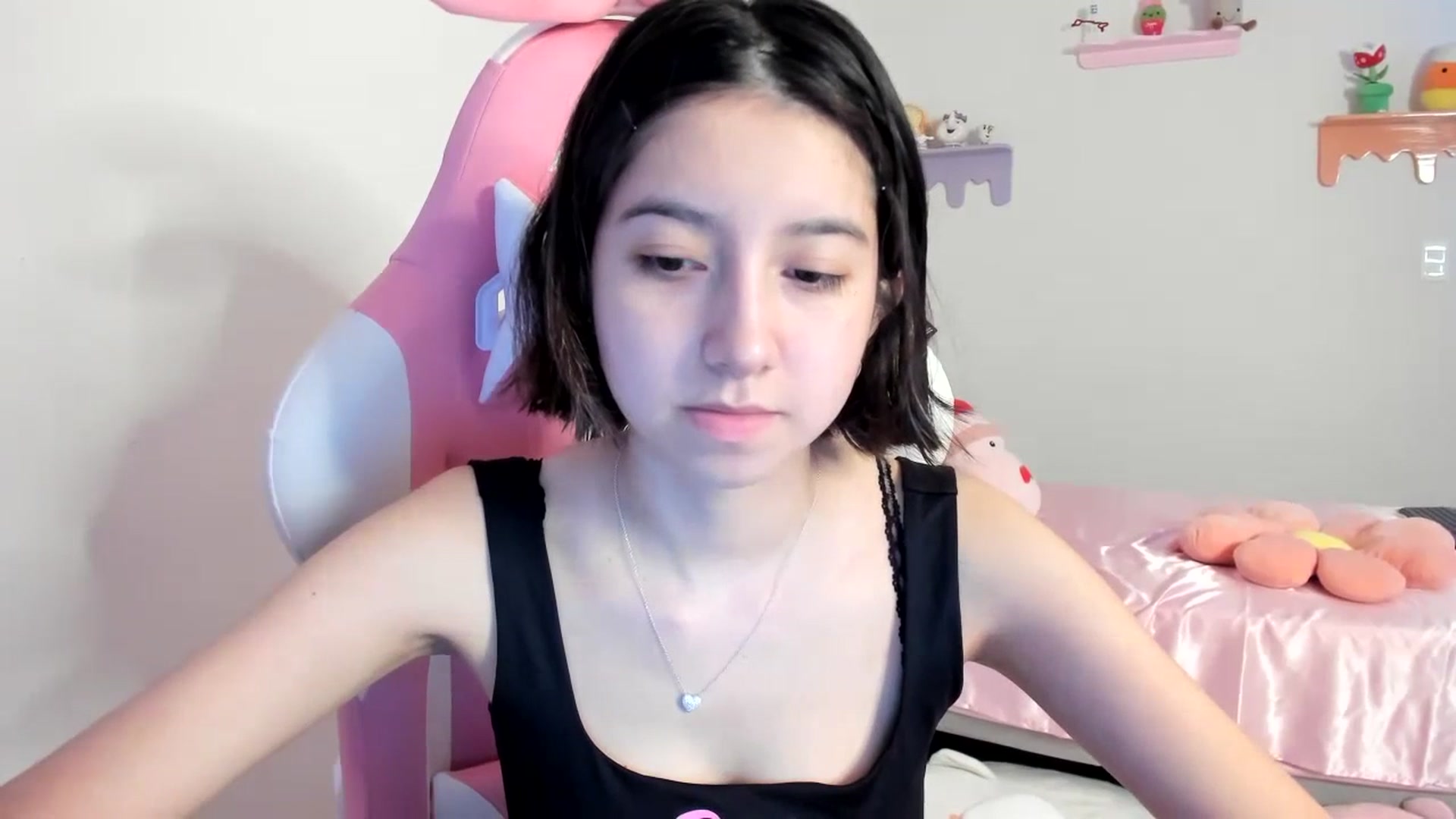 Gallery image thumbnail from Cherrycute666's myfreecams stream on, 07/21/2023, 09:01 image 12 of 20