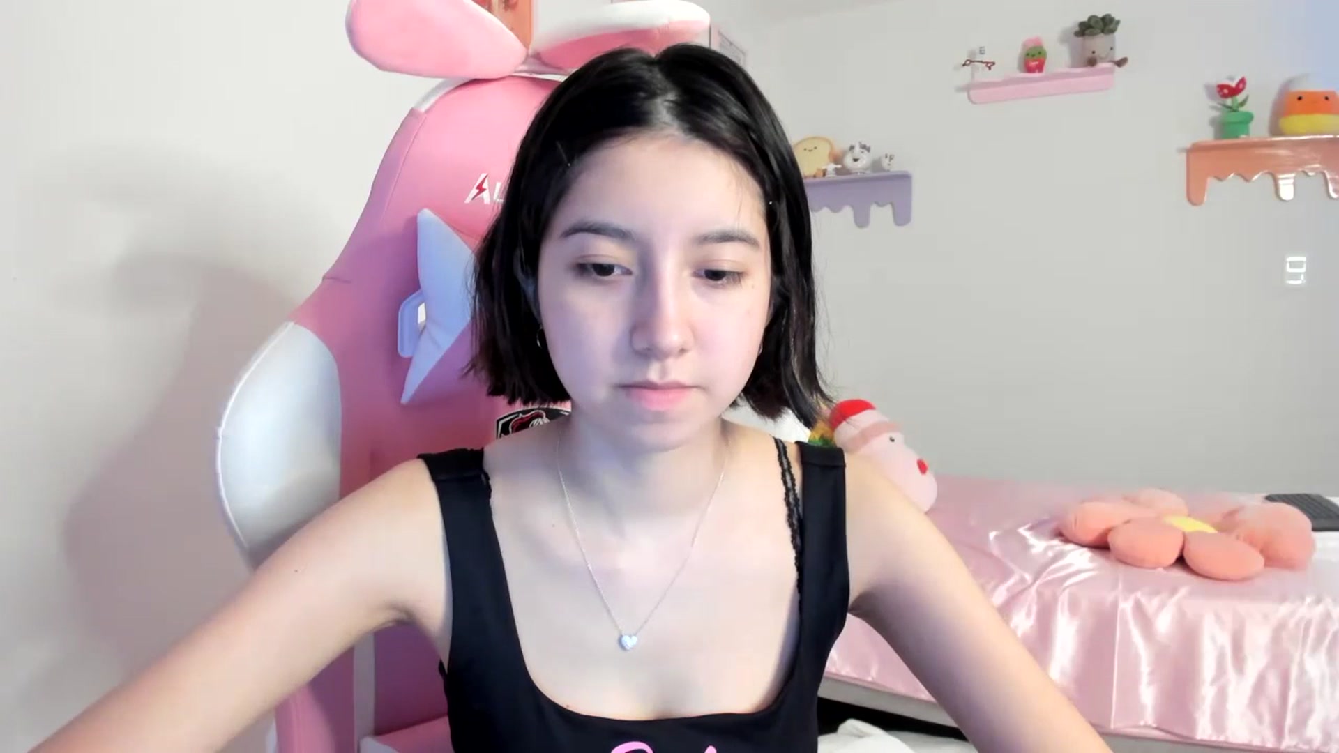 Gallery image thumbnail from Cherrycute666's myfreecams stream on, 07/21/2023, 09:01 image 9 of 20