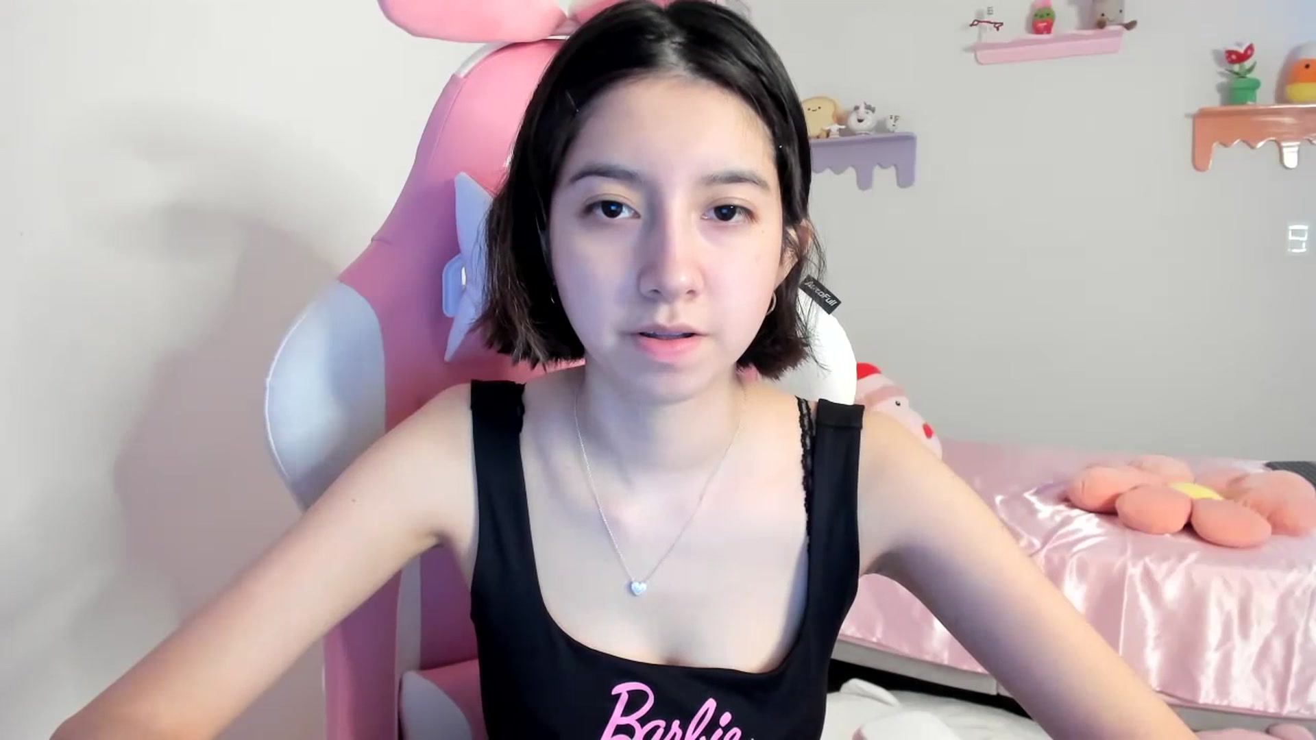 Gallery image thumbnail from Cherrycute666's myfreecams stream on, 07/21/2023, 09:01 image 16 of 20