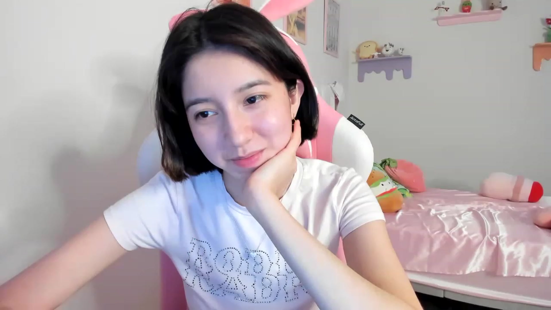 Gallery image thumbnail from Cherrycute666's myfreecams stream on, 07/23/2023, 07:13 image 5 of 20
