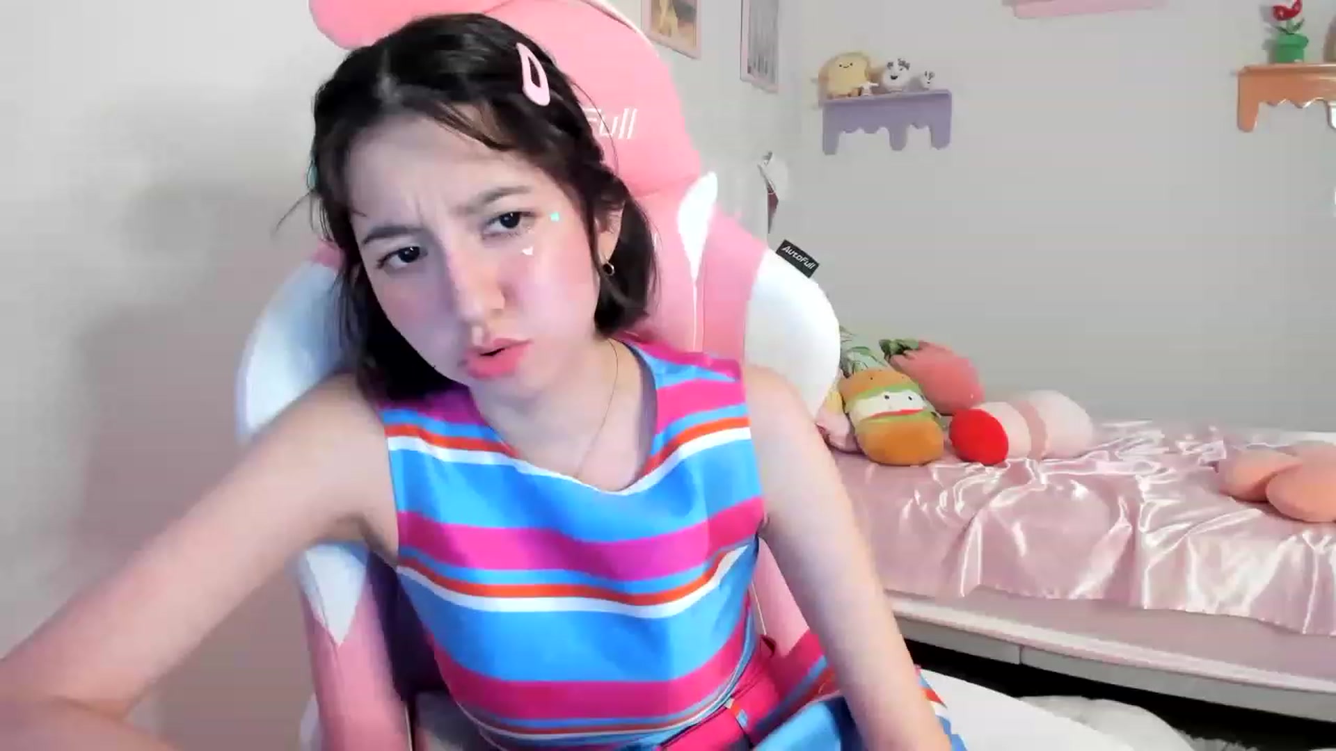 Gallery image thumbnail from Cherrycute666's myfreecams stream on, 07/24/2023, 04:31 image 19 of 20