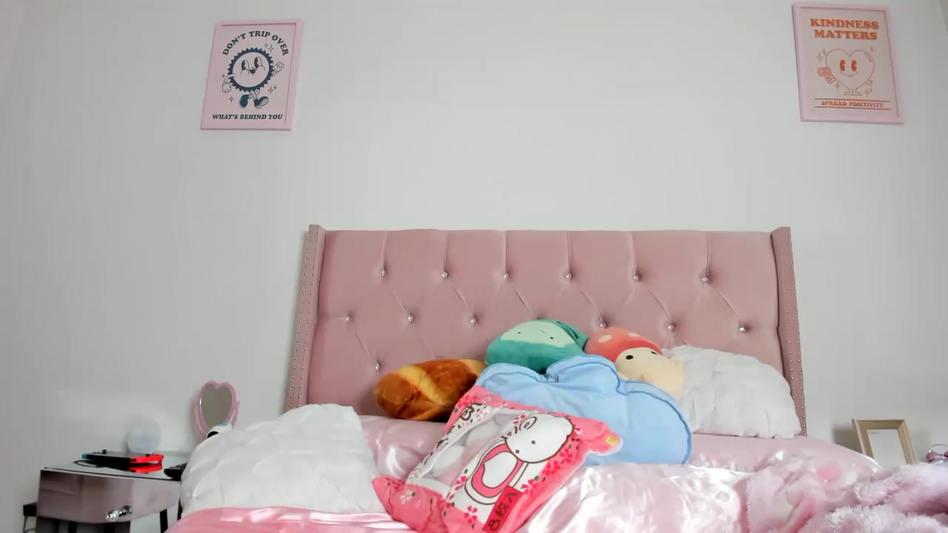 Gallery image thumbnail from Cherrycute666's myfreecams stream on, 07/24/2023, 09:35 image 16 of 20