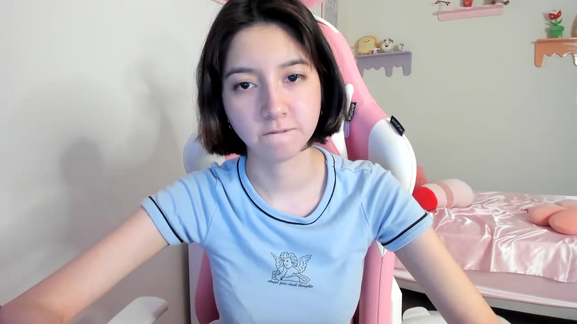 Gallery image thumbnail from Cherrycute666's myfreecams stream on, 07/24/2023, 22:54 image 4 of 20