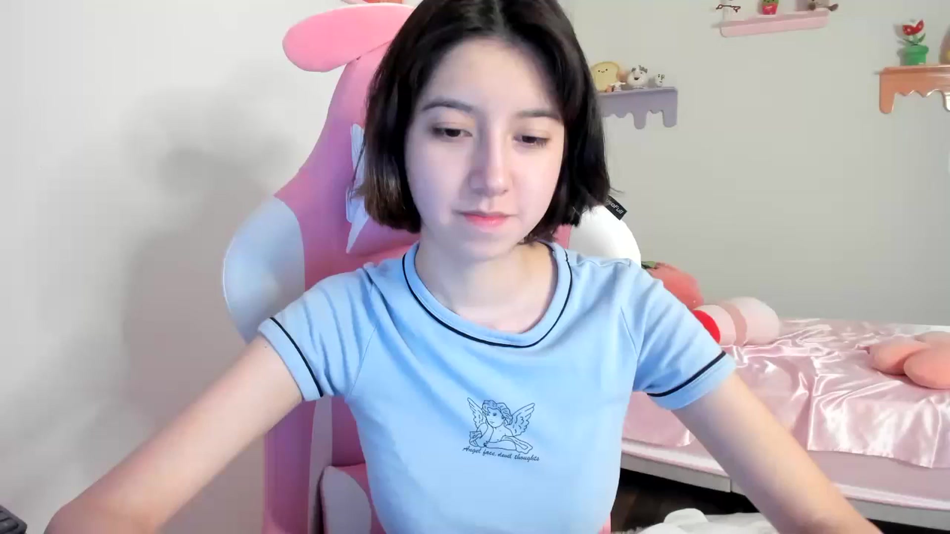 Gallery image thumbnail from Cherrycute666's myfreecams stream on, 07/24/2023, 22:54 image 1 of 20