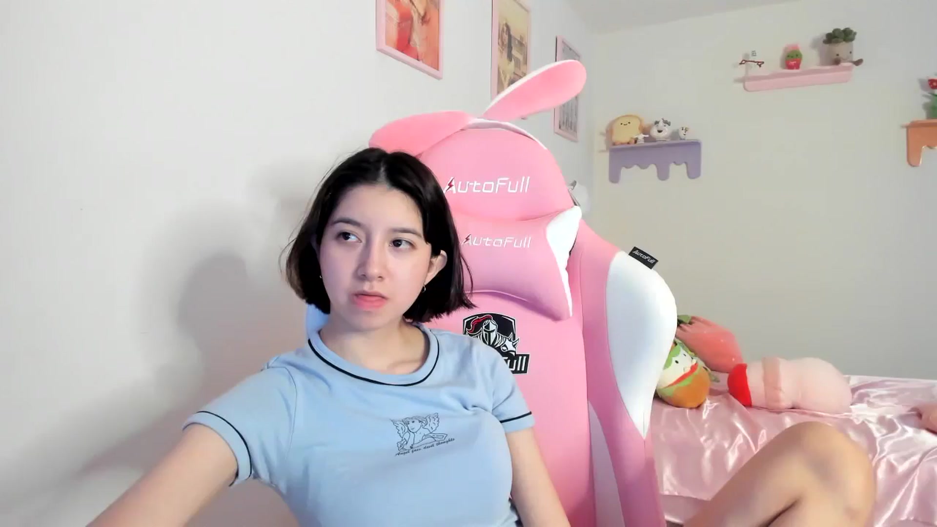 Gallery image thumbnail from Cherrycute666's myfreecams stream on, 07/25/2023, 02:00 image 5 of 20
