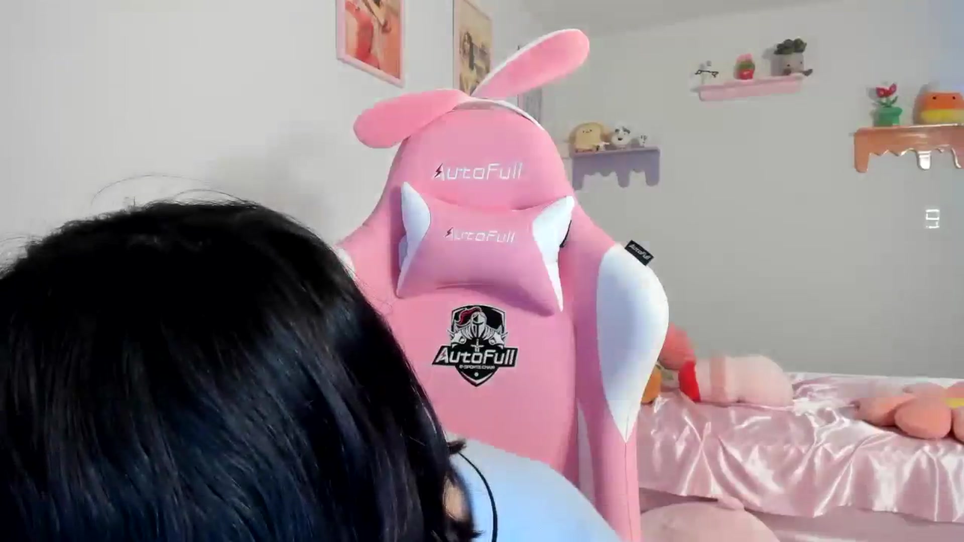 Gallery image thumbnail from Cherrycute666's myfreecams stream on, 07/25/2023, 02:00 image 2 of 20