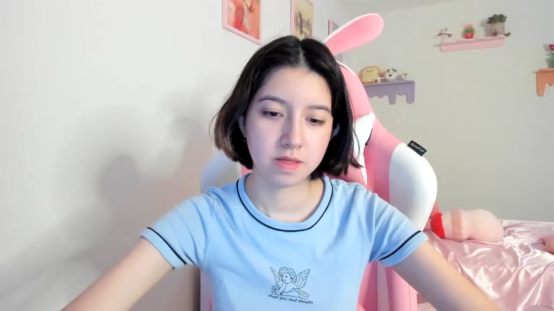 Gallery image thumbnail from Cherrycute666's myfreecams stream on, 07/25/2023, 02:00 image 4 of 20