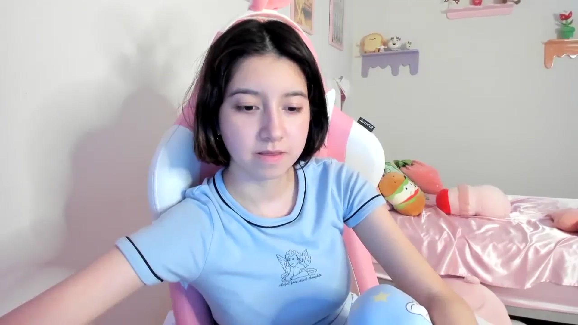 Gallery image thumbnail from Cherrycute666's myfreecams stream on, 07/25/2023, 04:46 image 8 of 20