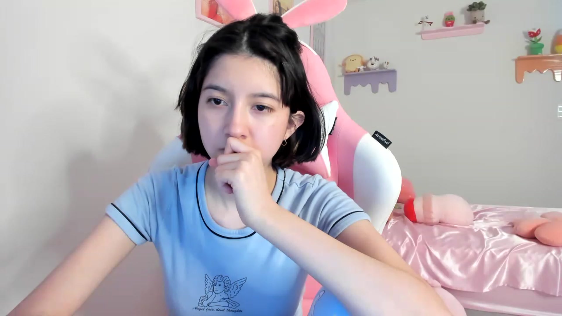 Gallery image thumbnail from Cherrycute666's myfreecams stream on, 07/25/2023, 04:46 image 18 of 20
