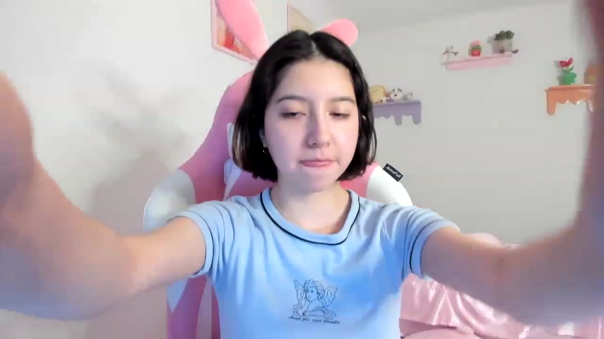 Gallery image thumbnail from Cherrycute666's myfreecams stream on, 07/25/2023, 06:25 image 2 of 20
