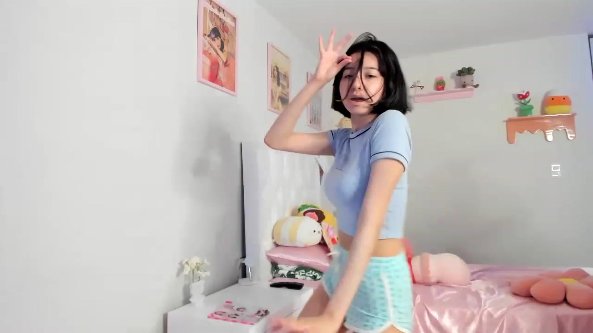 Gallery image thumbnail from Cherrycute666's myfreecams stream on, 07/25/2023, 06:25 image 12 of 20