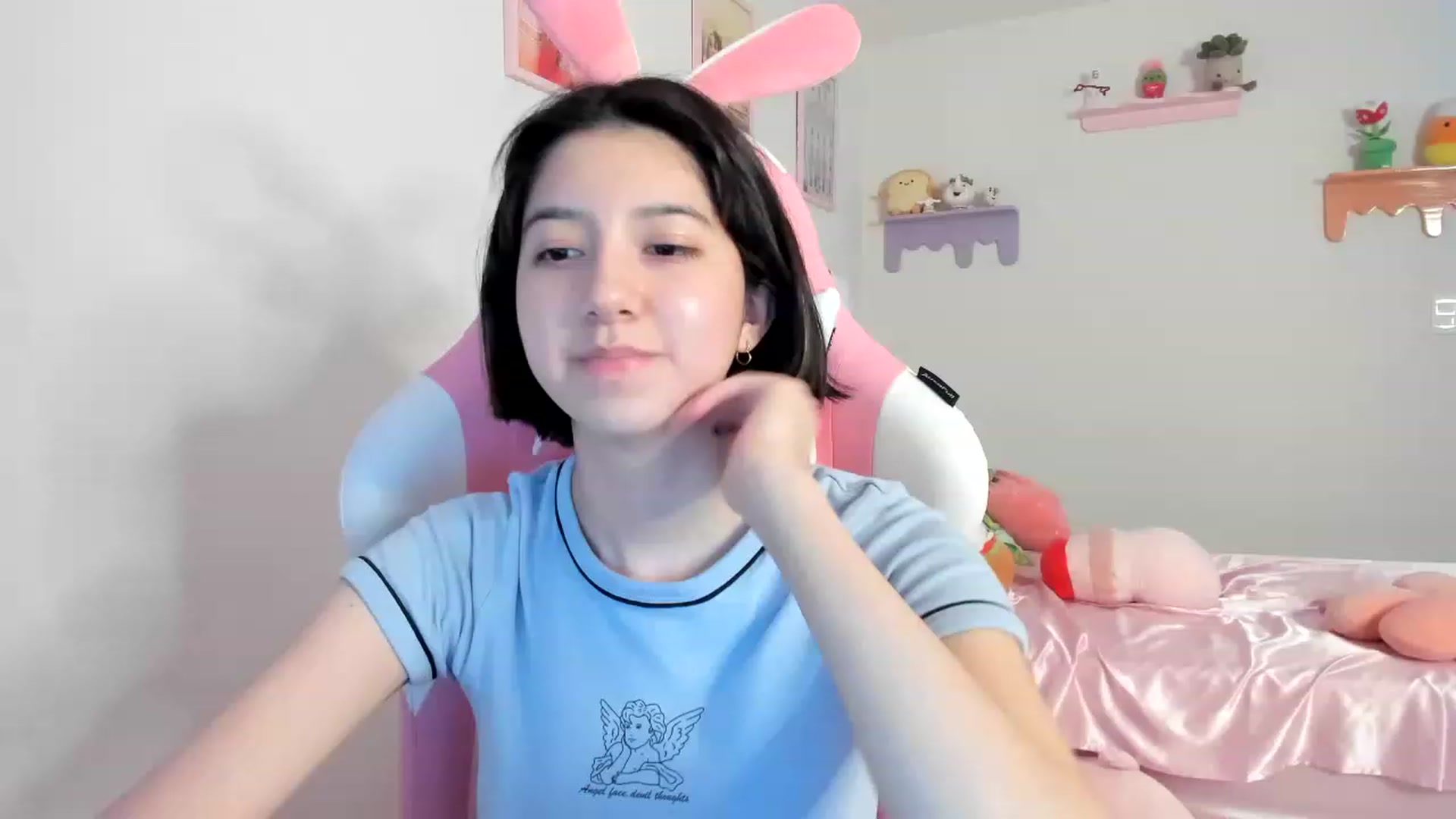 Gallery image thumbnail from Cherrycute666's myfreecams stream on, 07/25/2023, 06:25 image 9 of 20