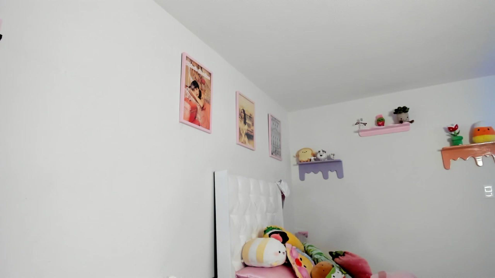 Gallery image thumbnail from Cherrycute666's myfreecams stream on, 07/25/2023, 06:25 image 10 of 20