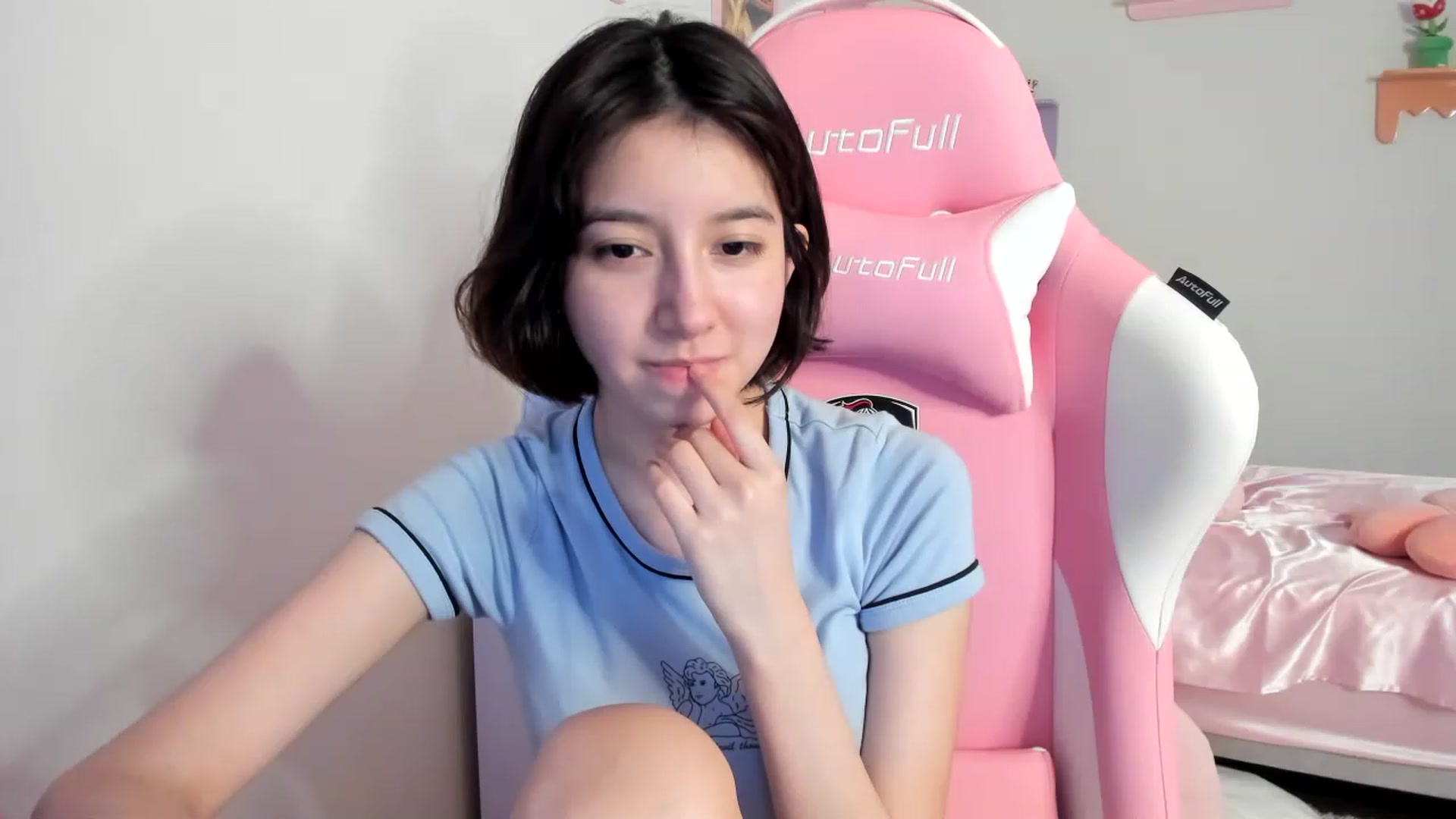 Gallery image thumbnail from Cherrycute666's myfreecams stream on, 07/25/2023, 06:58 image 4 of 20