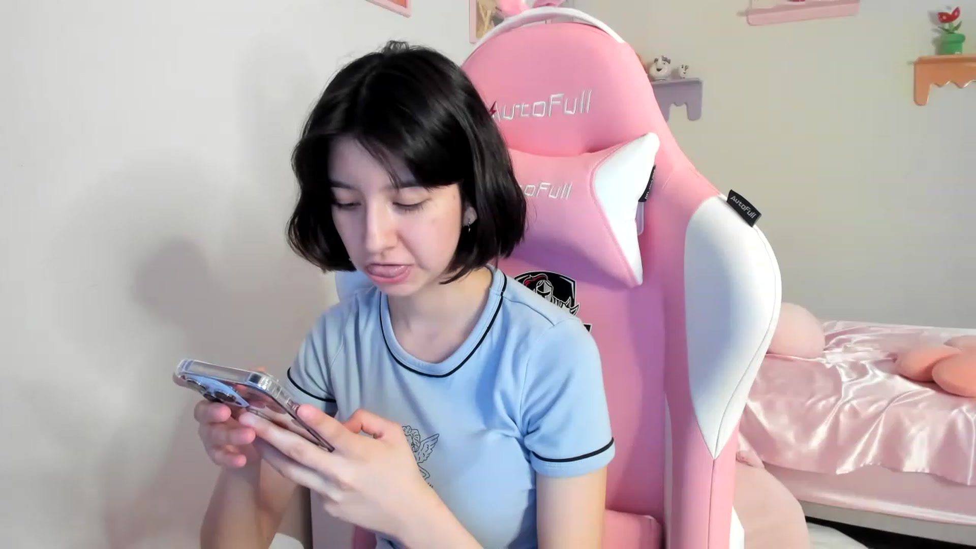 Gallery image thumbnail from Cherrycute666's myfreecams stream on, 07/25/2023, 06:58 image 20 of 20