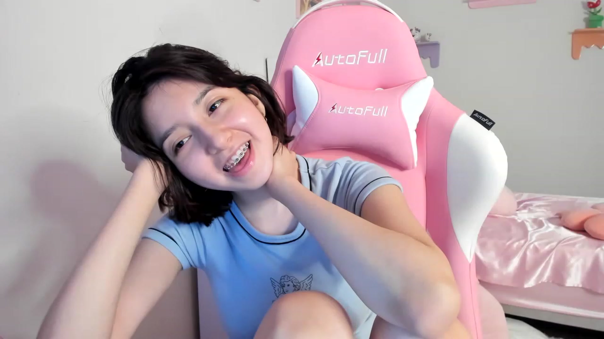 Gallery image thumbnail from Cherrycute666's myfreecams stream on, 07/25/2023, 06:58 image 7 of 20
