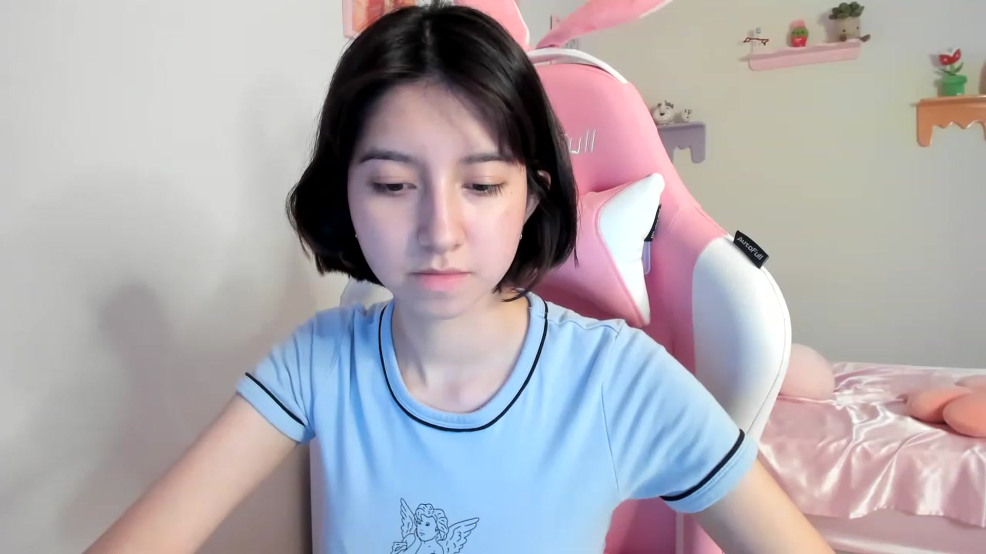 Gallery image thumbnail from Cherrycute666's myfreecams stream on, 07/25/2023, 06:58 image 16 of 20