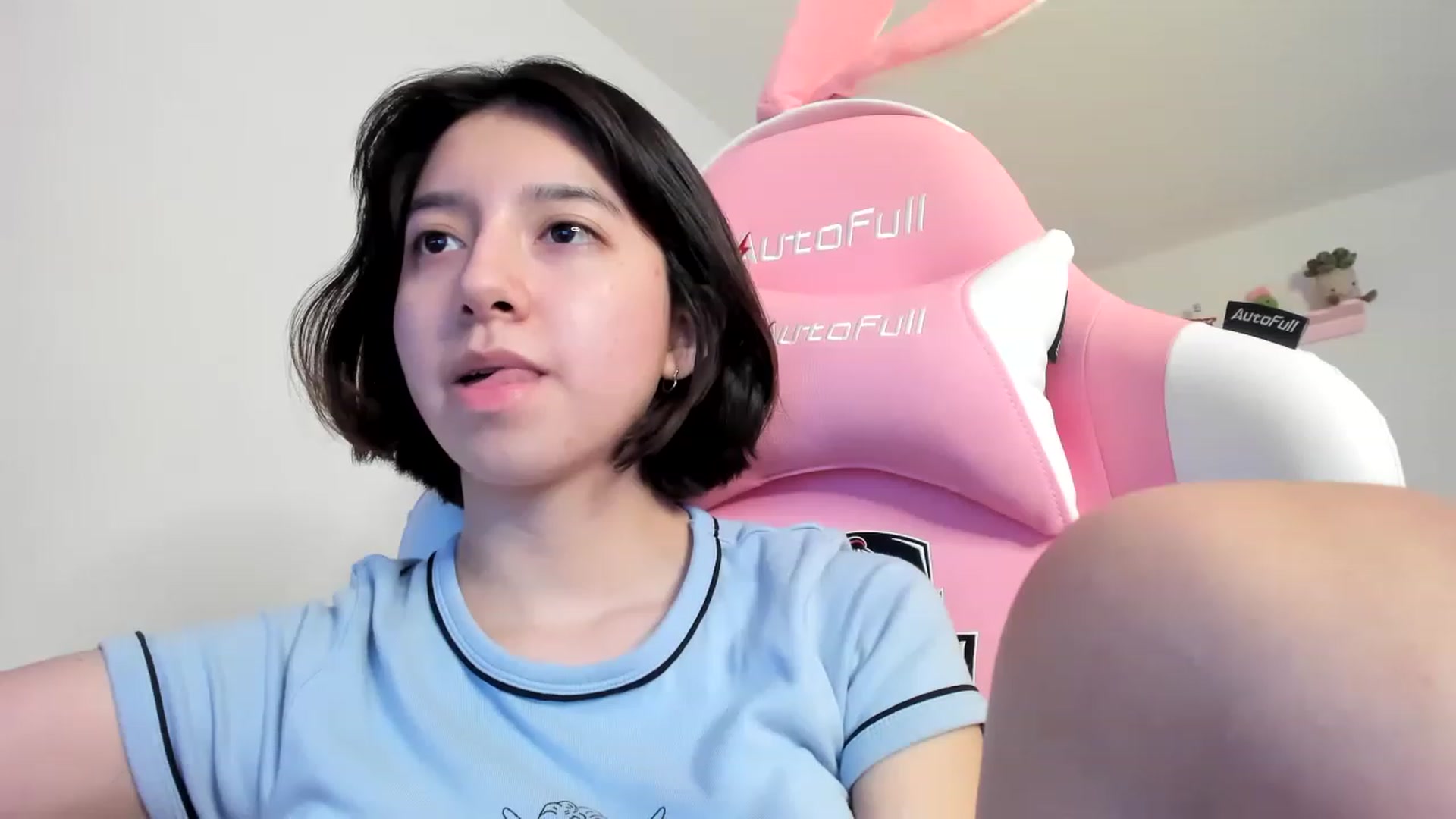 Gallery image thumbnail from Cherrycute666's myfreecams stream on, 07/25/2023, 06:58 image 13 of 20