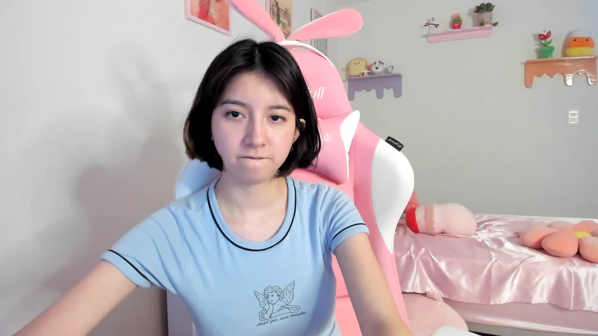 Gallery image thumbnail from Cherrycute666's myfreecams stream on, 07/25/2023, 07:34 image 5 of 20