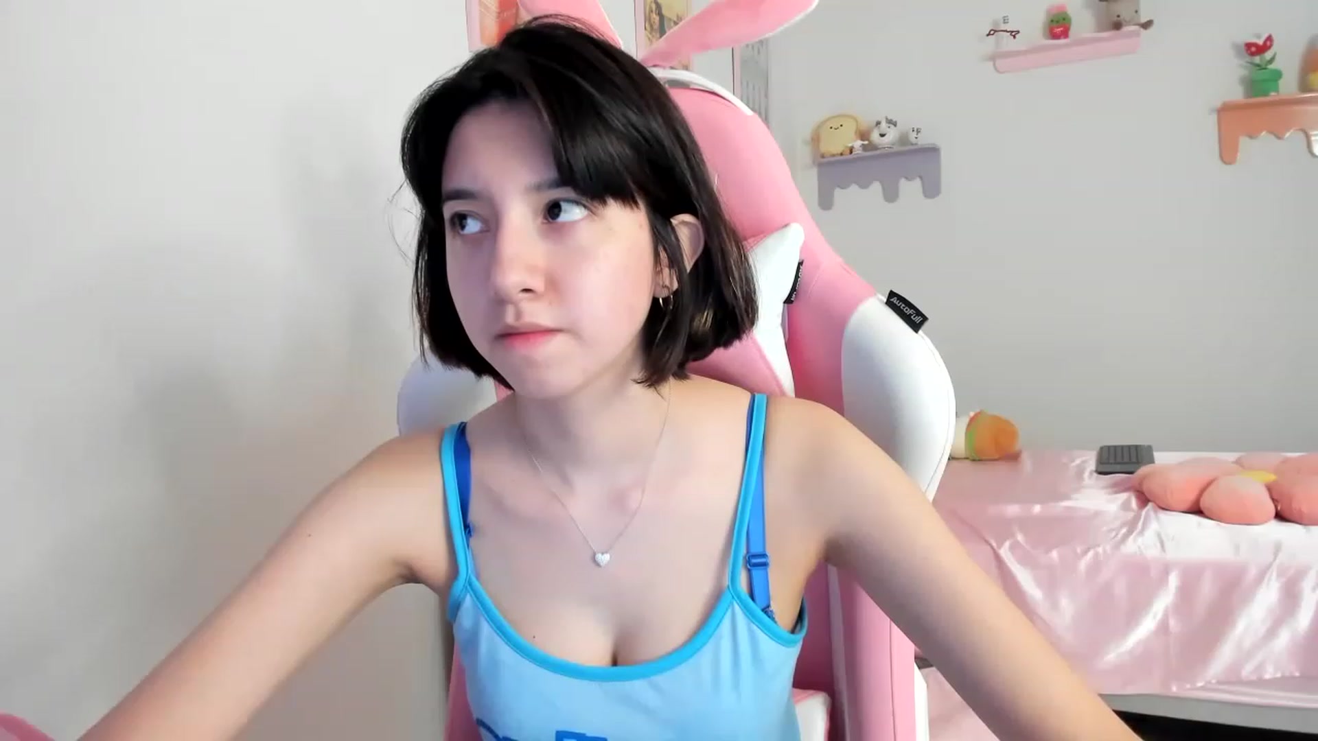 Gallery image thumbnail from Cherrycute666's myfreecams stream on, 07/25/2023, 22:24 image 2 of 20