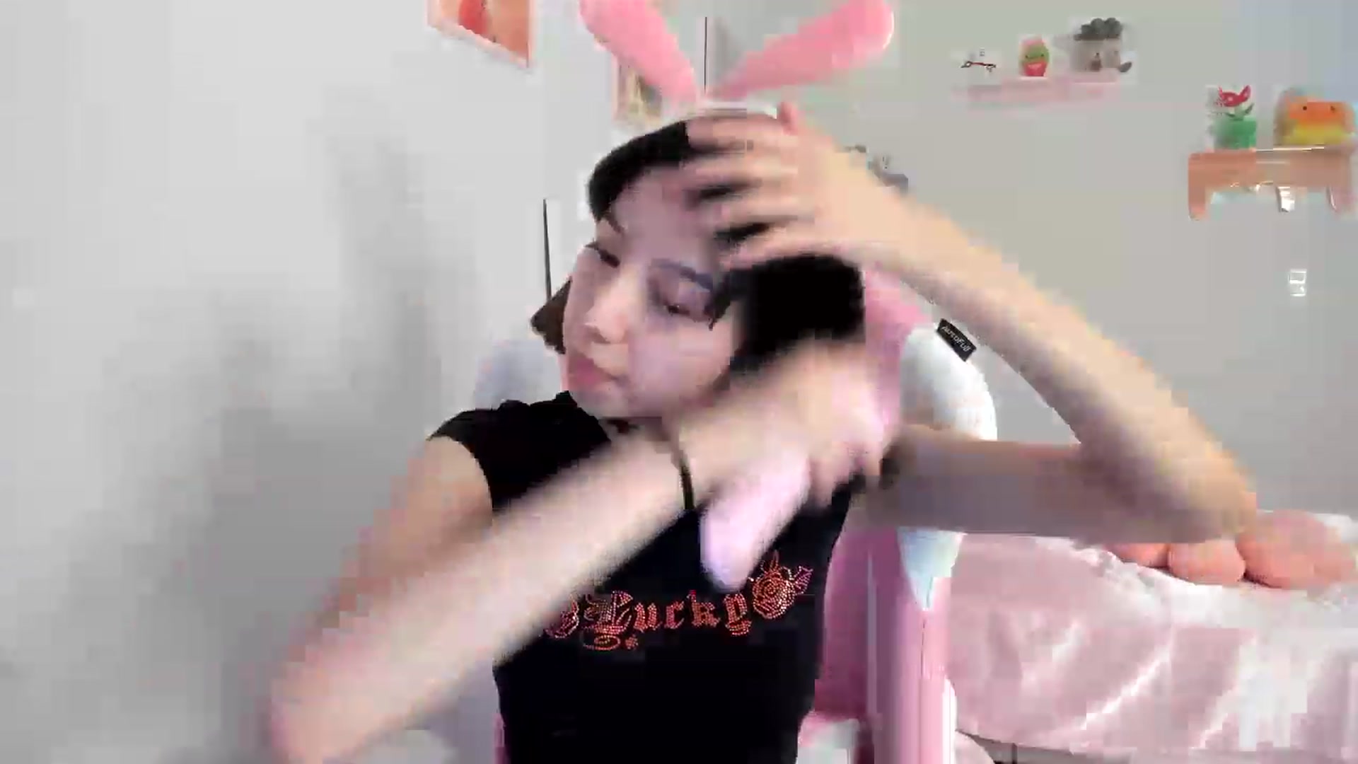 Gallery image thumbnail from Cherrycute666's myfreecams stream on, 07/26/2023, 24:04 image 10 of 20
