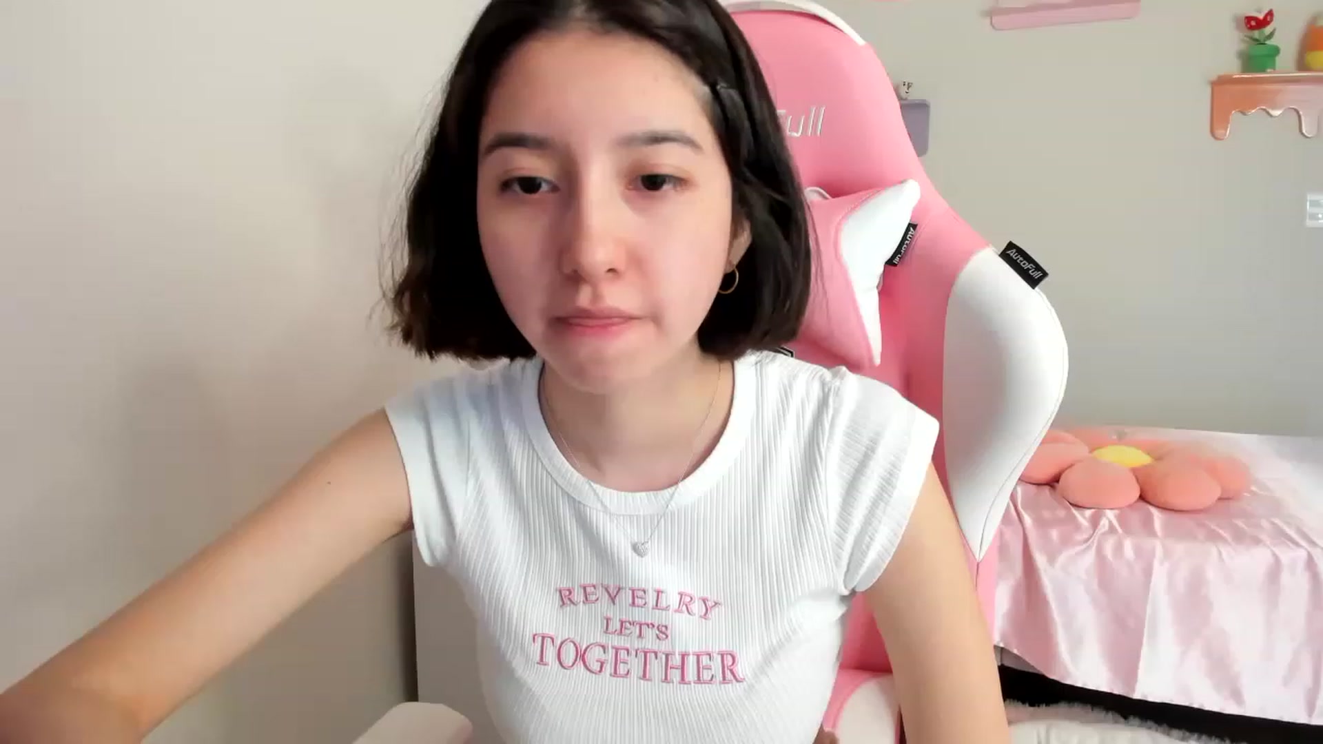 Gallery image thumbnail from Cherrycute666's myfreecams stream on, 07/30/2023, 21:21 image 2 of 20