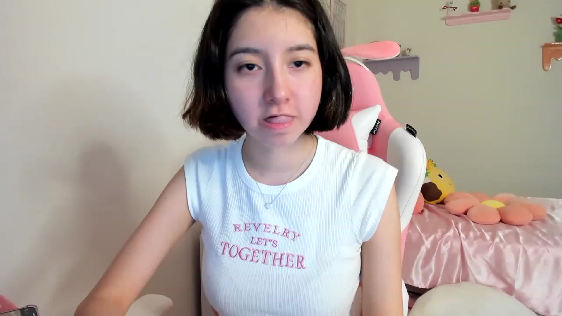 Gallery image thumbnail from Cherrycute666's myfreecams stream on, 07/30/2023, 21:21 image 14 of 20