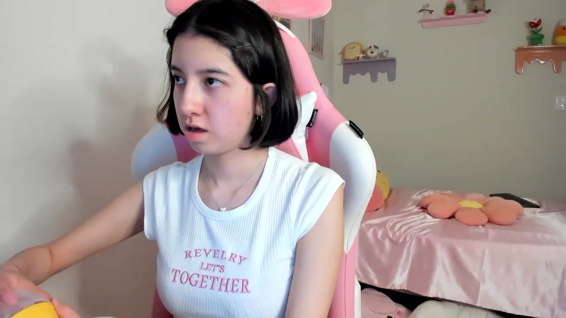 Gallery image thumbnail from Cherrycute666's myfreecams stream on, 07/30/2023, 23:50 image 5 of 20