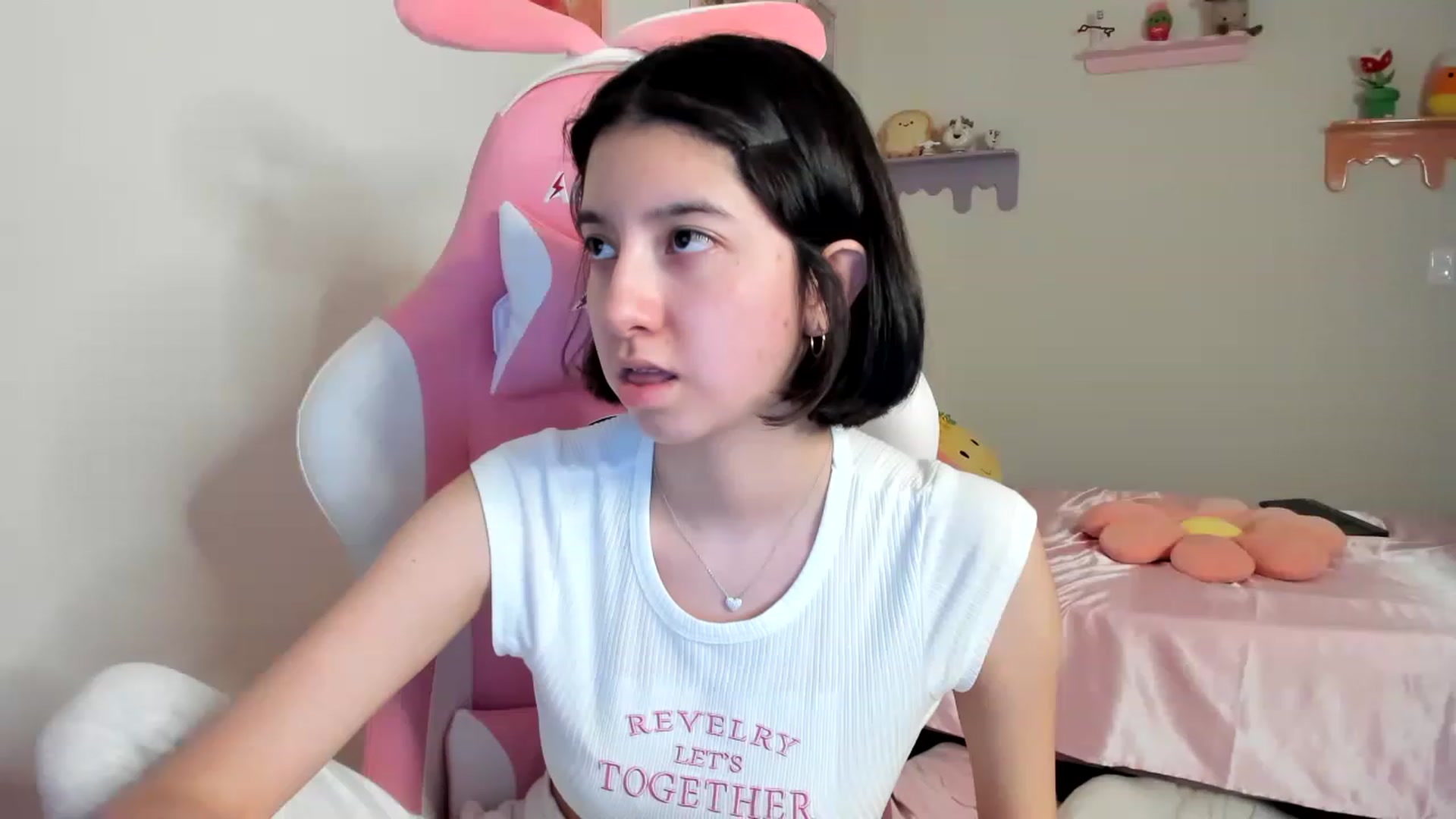 Gallery image thumbnail from Cherrycute666's myfreecams stream on, 07/30/2023, 23:50 image 1 of 20