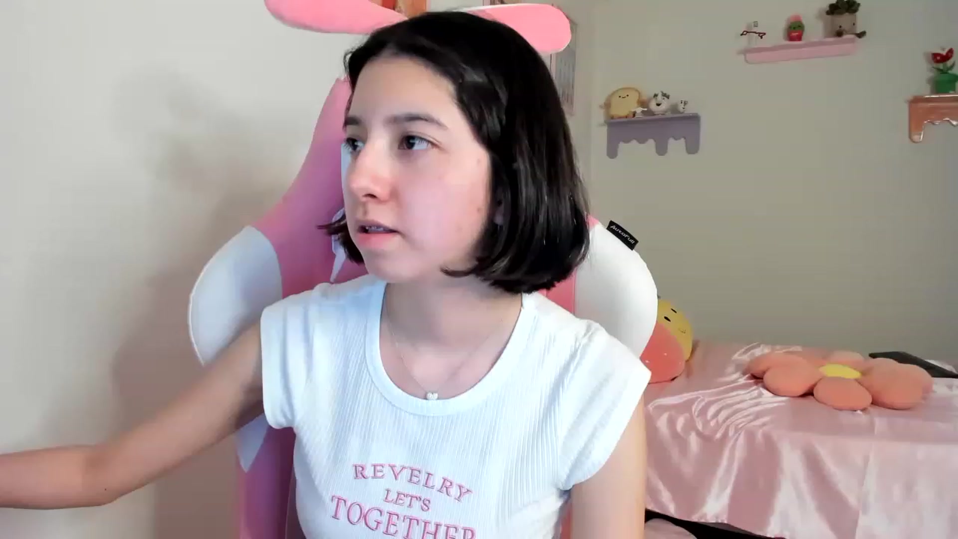 Gallery image thumbnail from Cherrycute666's myfreecams stream on, 07/30/2023, 23:50 image 19 of 20