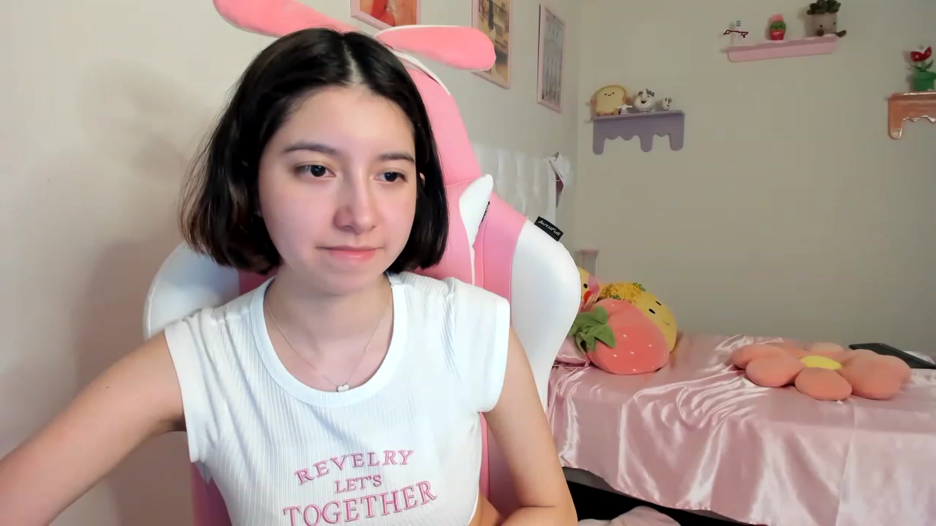 Gallery image thumbnail from Cherrycute666's myfreecams stream on, 07/30/2023, 23:50 image 14 of 20