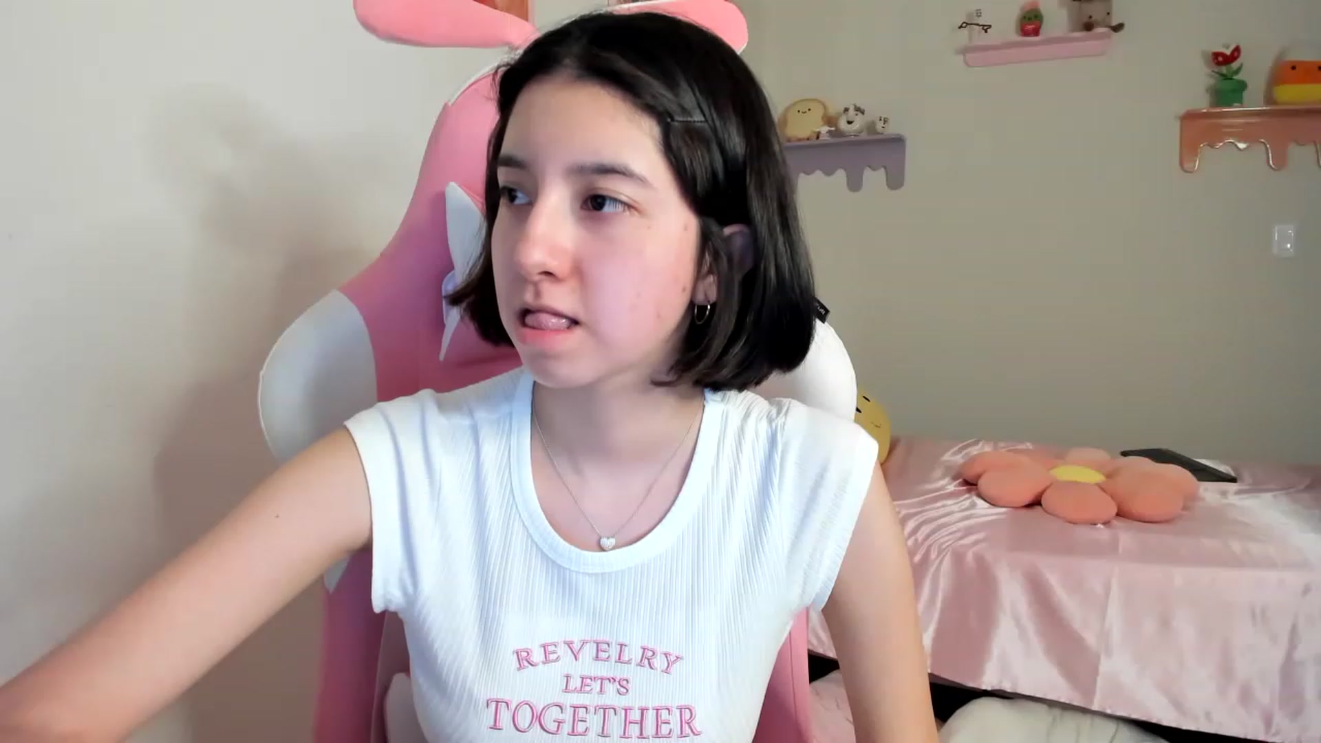 Gallery image thumbnail from Cherrycute666's myfreecams stream on, 07/30/2023, 23:50 image 8 of 20