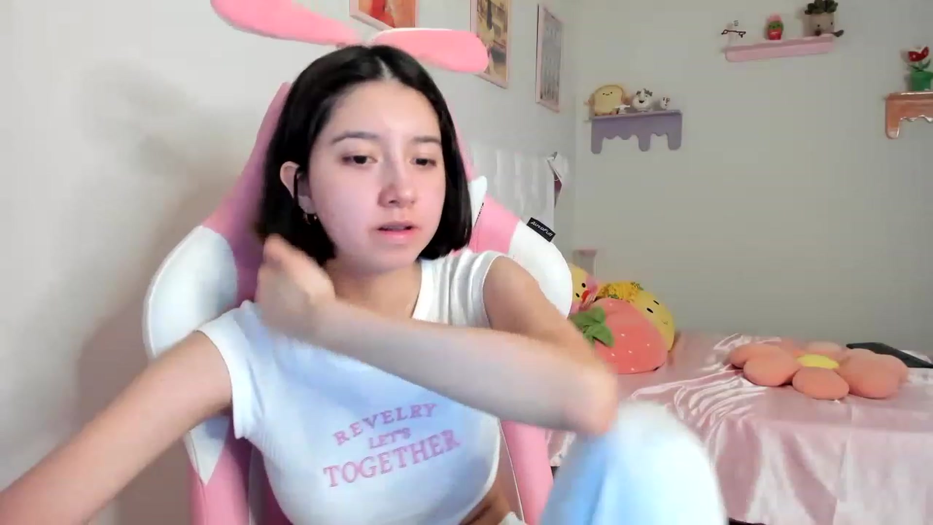 Gallery image thumbnail from Cherrycute666's myfreecams stream on, 07/30/2023, 23:50 image 12 of 20