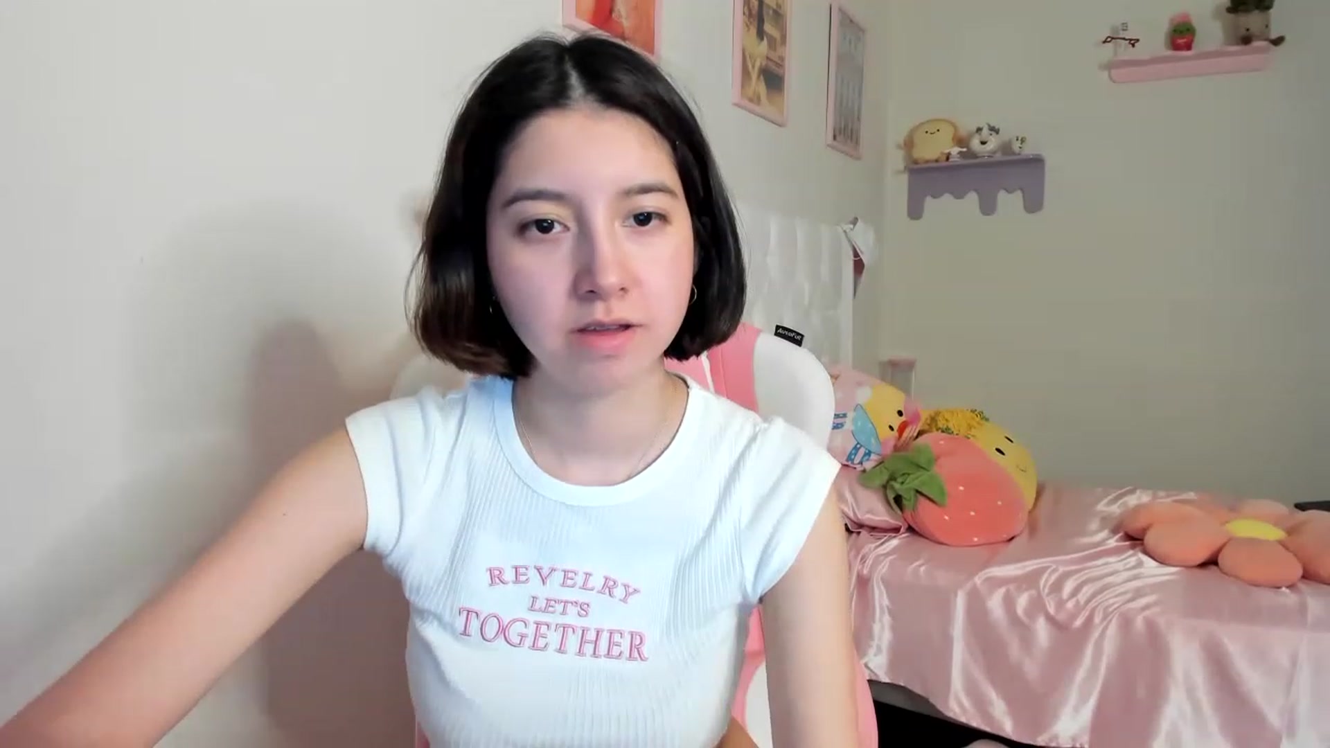 Gallery image thumbnail from Cherrycute666's myfreecams stream on, 07/31/2023, 24:40 image 20 of 20